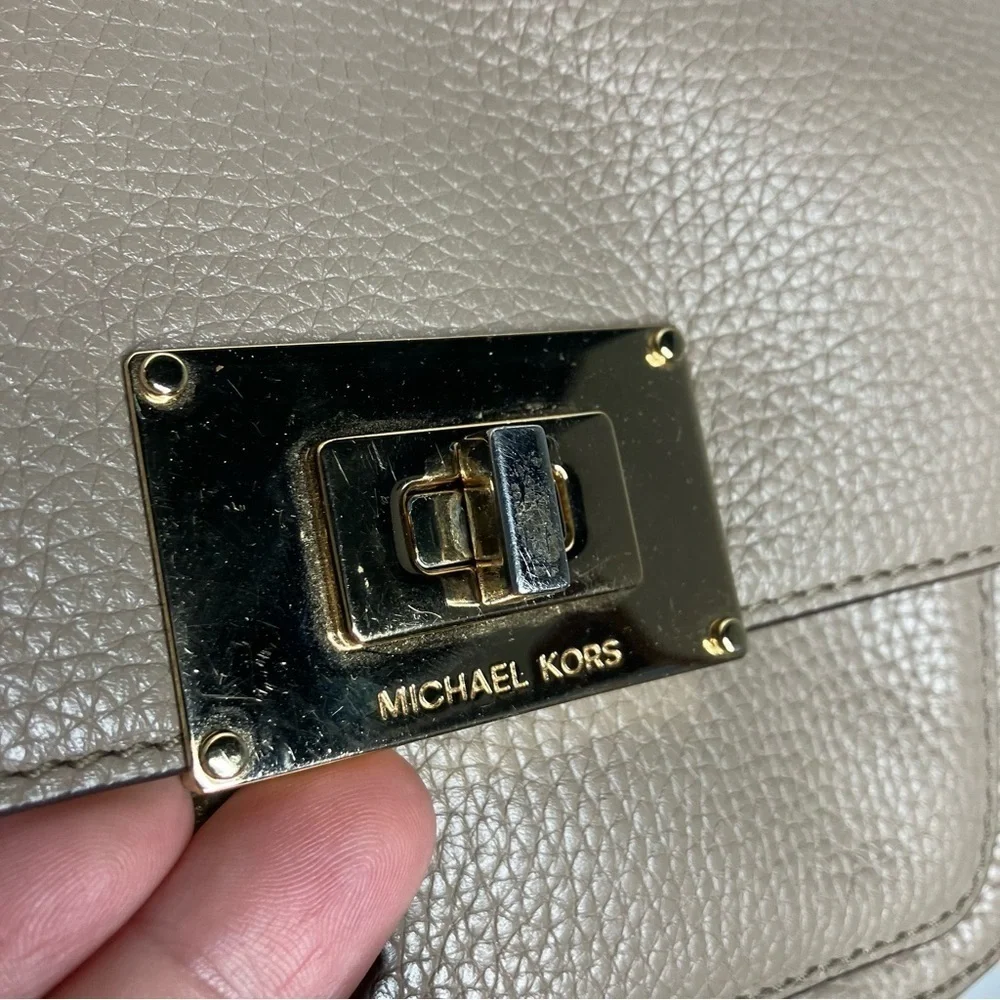 Michael‎ Kors Sloan pebbbled leather crossbody bag shoulder bag tan small